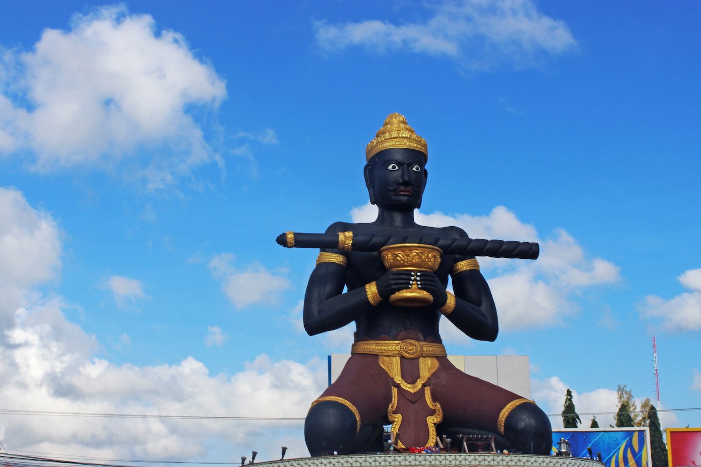 Explore Battambang’s safe cultural landscapes with confidence
